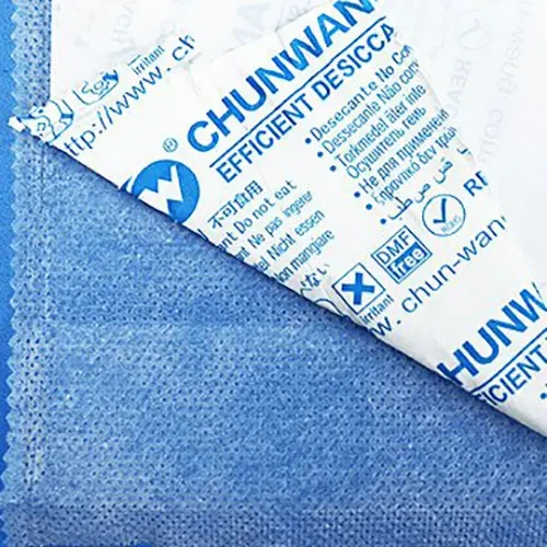 Outer Layer: Non-woven fabric & moisture-locking layer